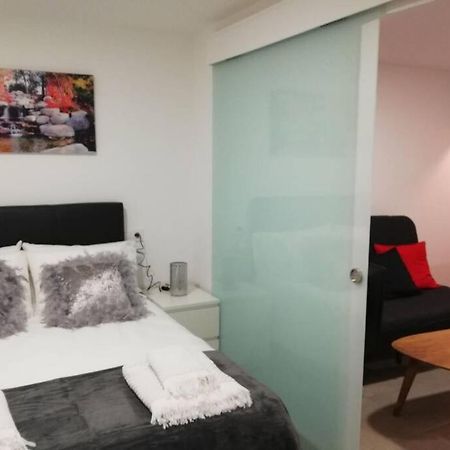 M1 Cool Loft 1 Min Walk To Metro 15 Min Center By Metro Apartment Esplugues de Llobregat Bagian luar foto