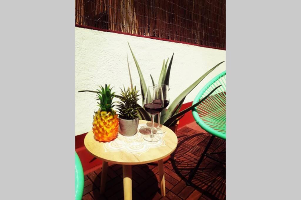 M1 Cool Loft 1 Min Walk To Metro 15 Min Center By Metro Apartment Esplugues de Llobregat Bagian luar foto